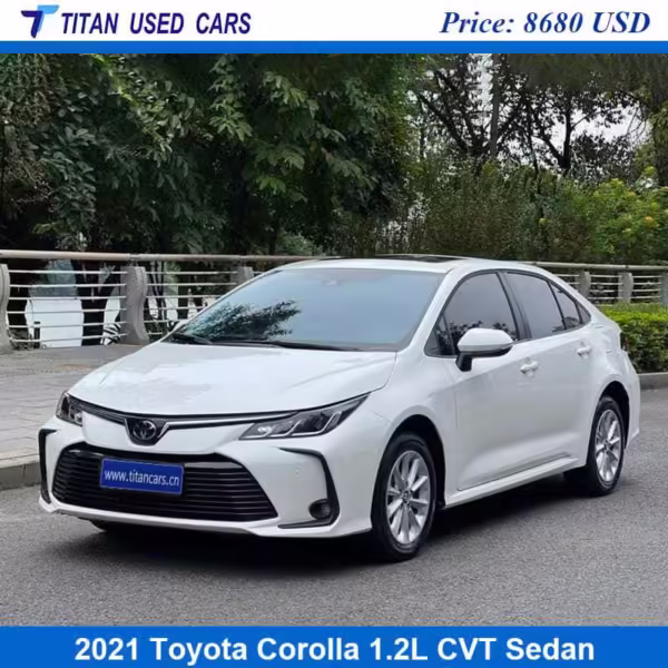 white color of the used Toyota Corolla 2021 sedan