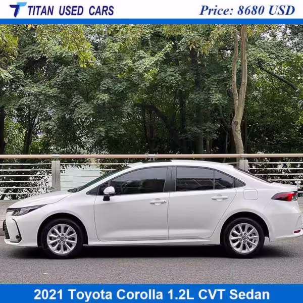 white color of the used Toyota Corolla 2021 sedan
