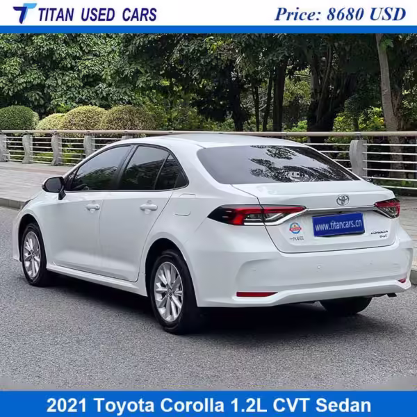 white color of the used Toyota Corolla 2021 sedan for sale