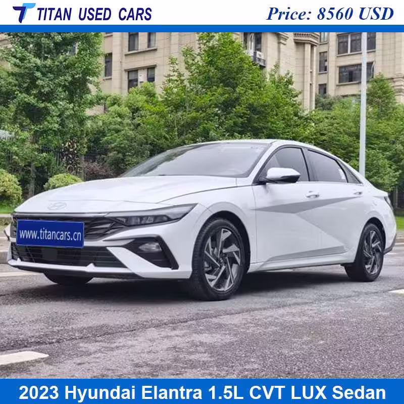 2023 Hyundai Elantra 1.5L CVT LUX Sedan