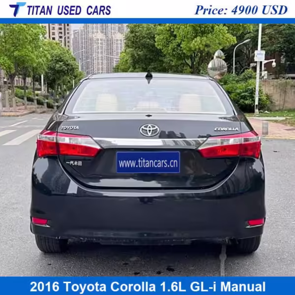 black color of the used 2016 Toyota Corolla