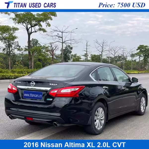 used 2016 Nissan Altima car in black color