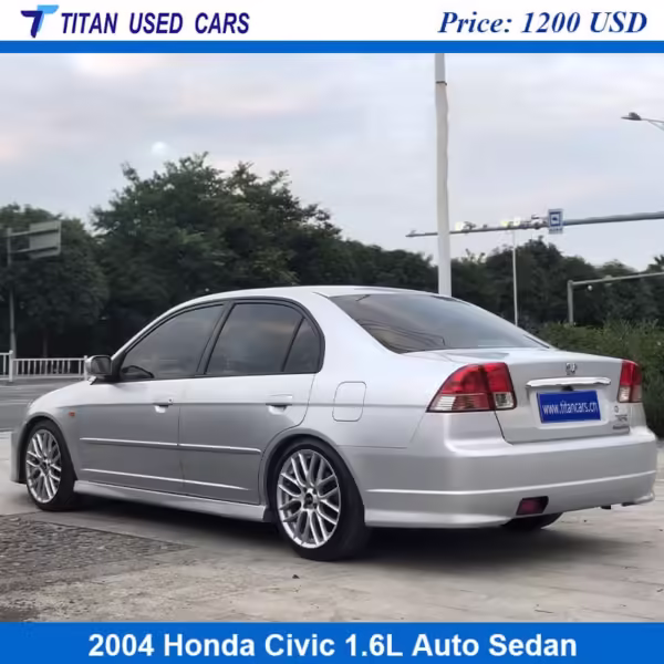 silver color of the Used 2004 Honda Civic for Sale Price Near Nigeria