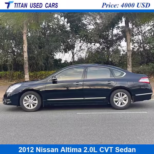 black Nissan Altima 2012 Used Car for sale
