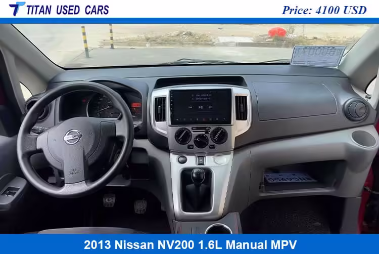 Steering wheel of the Used 2013 Nissan NV200 7 Seater