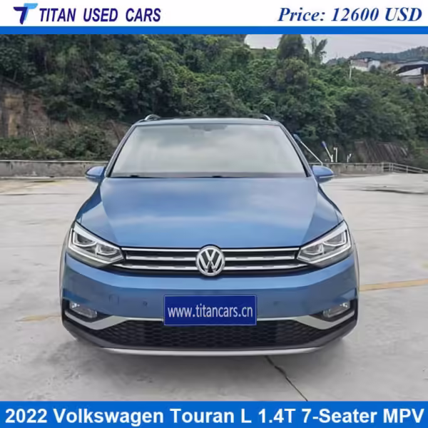 blue Used VW Touran 2022