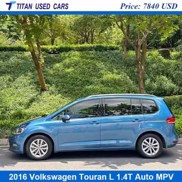 blue Second Hand VW Touran 2016 in sierra leone