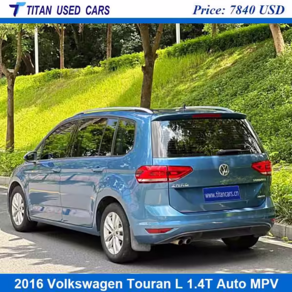 blue Second Hand VW Touran 2016