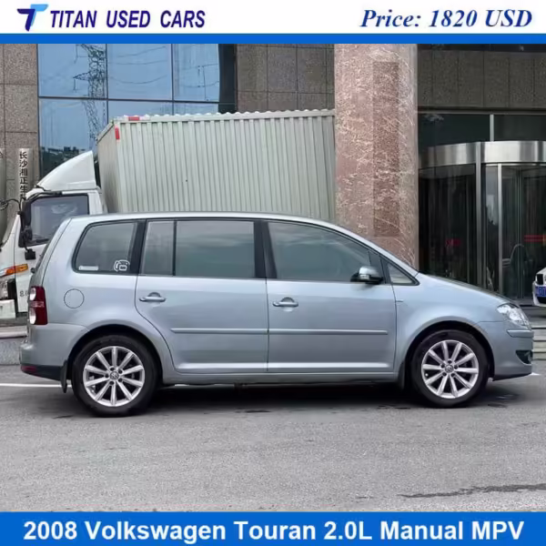silver Used Volkswagen Touran 2008 near me