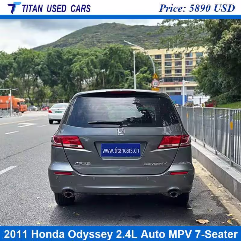 1724837093-Used 2011 Honda Odyssey 7 Seater for Sale in Kenya (3) silver Used 2011 Honda Odyssey 7 Seater for sale