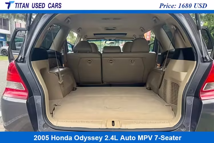 trunk of the Used 2005 Honda Odyssey 7 Seater