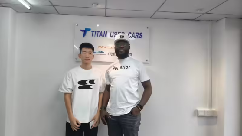 Equatorial Guinea Customer Visit Titan Cars to Buy Used Nissan Qashqai