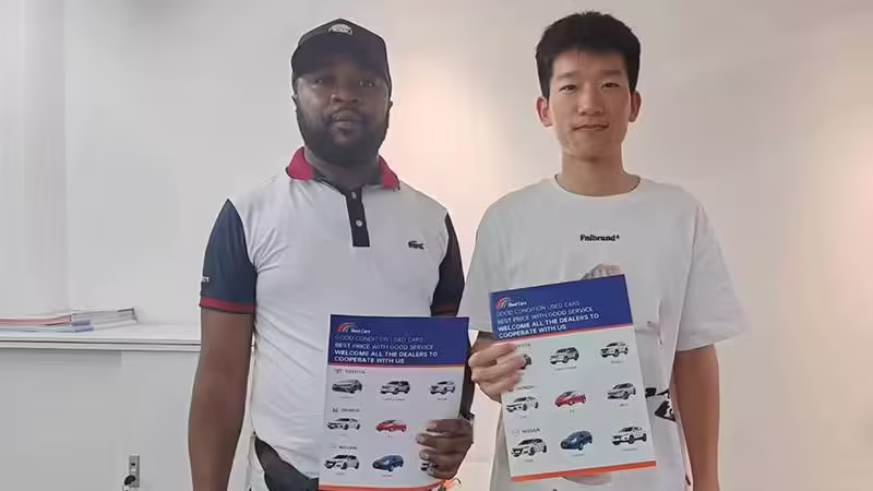 Algerian Customers Visit TITAN Cars to Buy Used Hyundai Santa Fe